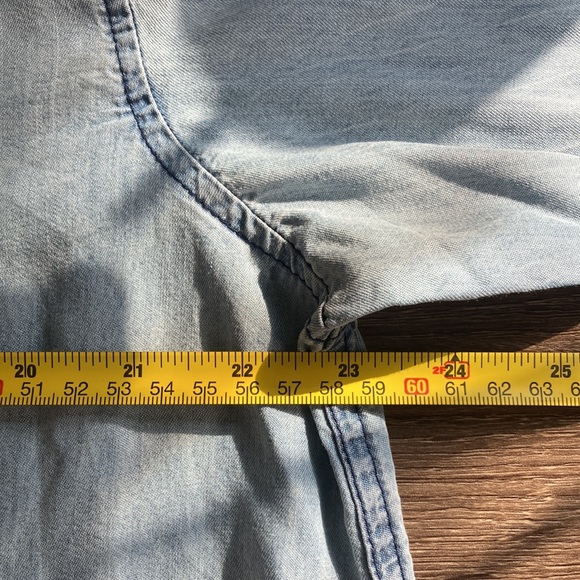 NWT EESome Small CONTRAST TENCEL DENIM TOP Blue & Gray - Picture 6 of 9